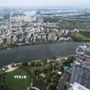 Bất động sản Thành phố Hồ Chí Minh hai bên sông Sài Gòn thuộc quận Bình Thạnh và thành phố Thủ Đức. (Ảnh: Hồng Đạt/TTXVN)