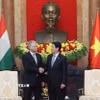Chủ tịch nước Lương Cường tiếp Chủ tịch Quốc hội Hungary Kover Laszlo. (Ảnh: Lâm Khánh/TTXVN)