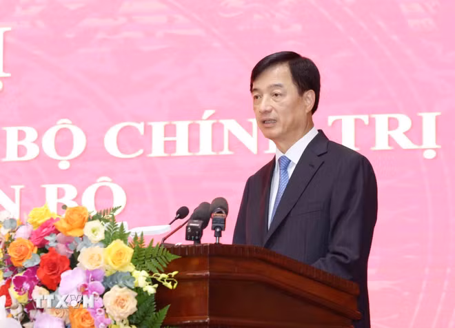 ttxvn-dong-chi-tran-duc-thang-giu-chuc-bi-thu-thanh-uy-ha-noi-9.jpg