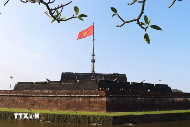Kỳ Đài-Kinh thành Huế thuộc Quần thể Di tích Cố đô Huế - Di sản Văn hóa Thế giới. (Ảnh: Nguyên Lý/TTXVN) ttxvn-ky-dai-hue.jpg