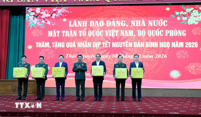 ttxvn-dai-tuong-phan-van-giang-thai-nguyen2.jpg