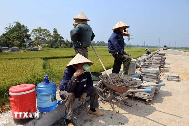 Nắng nóng còn kéo dài và gia tăng về cường độ ở nhiều khu vực- Ảnh 2.
