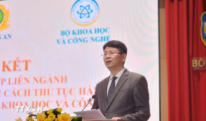 ttxvn-le-ky-ket-quy-che-phoi-hop-lien-nganh-1.jpg