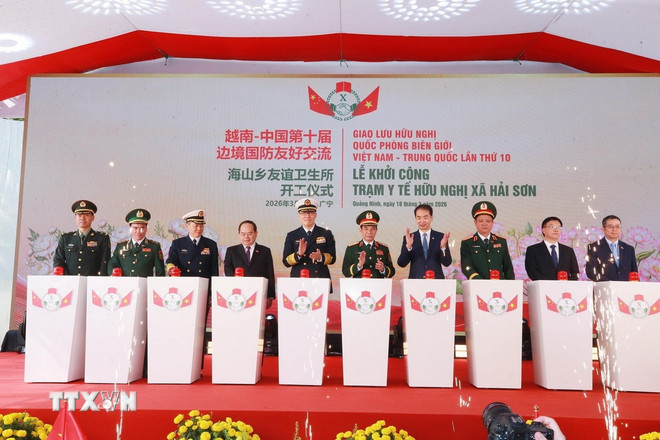 ttxvn-giao-luu-huu-nghi-quoc-phong-bien-gioi-viet-nam-trung-quoc-tiep-5.jpg