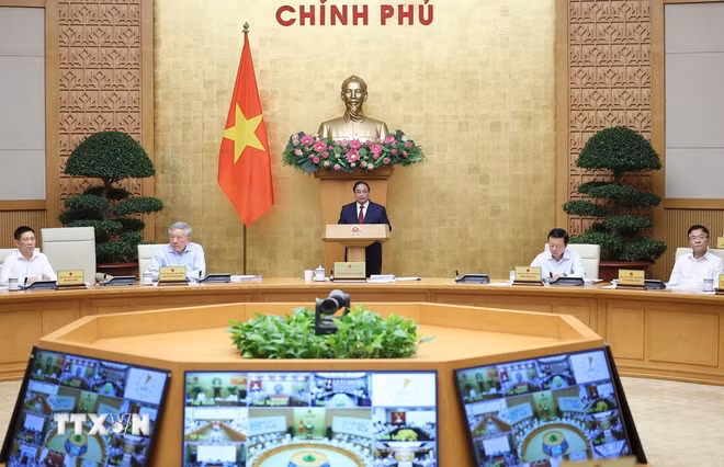 ttxvn-thu-tuong-chu-tri-phien-hop-chinh-phu-thuong-ky-thang-3-5.jpg