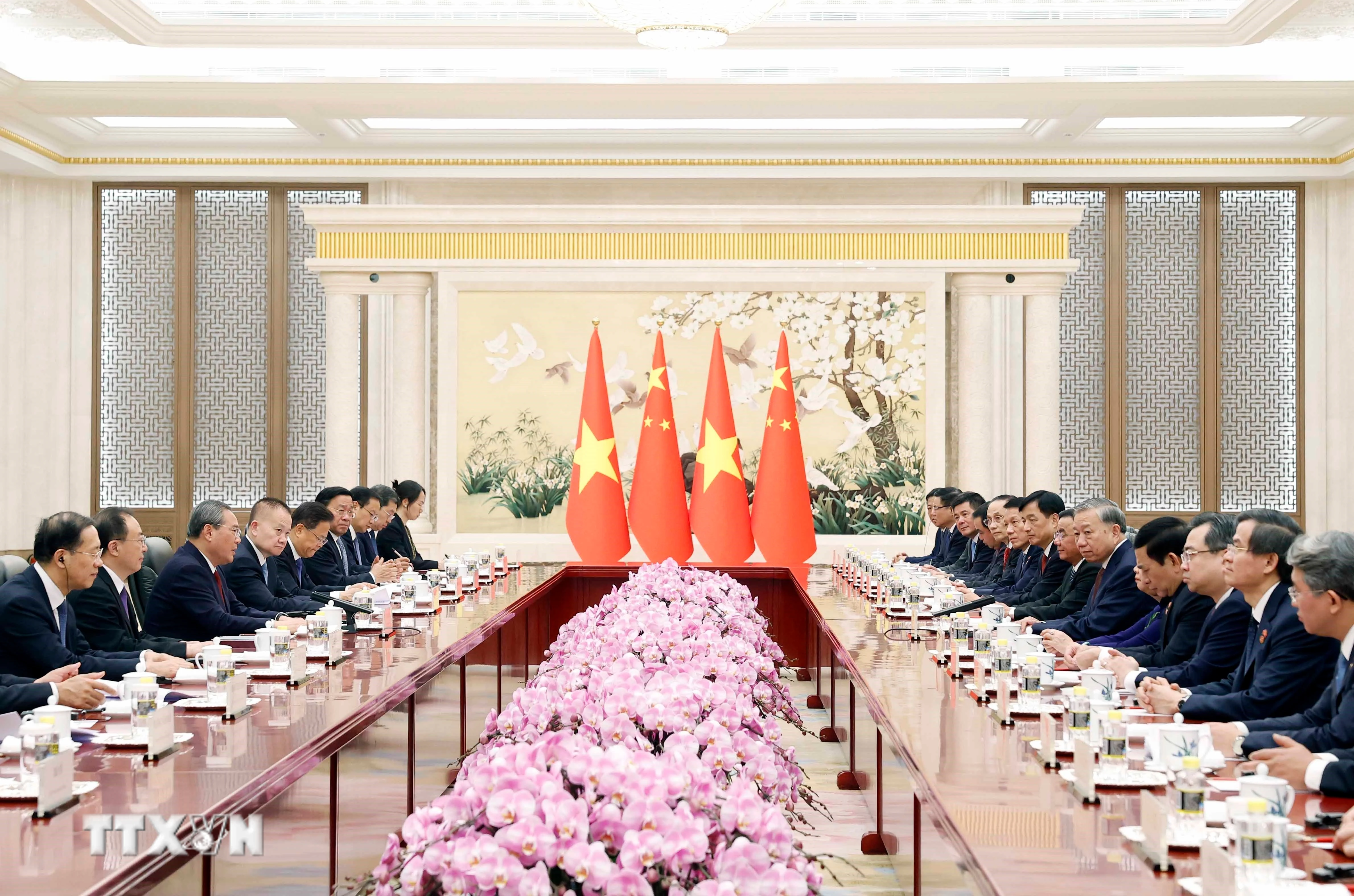 Việt Nam - Trung Quốc phấn đấu xác lập tầm cao mới cho hợp tác kinh tế thương mại