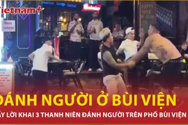 Lấy lời khai nhóm thanh niên vây đánh người nước ngoài trên phố Bùi Viện
