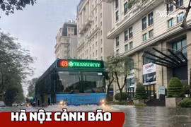 Hà Nội cảnh báo ngập cục bộ do mưa dông trên nhiều tuyến phố 