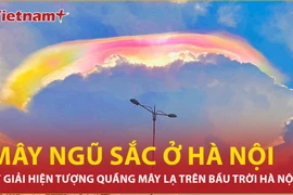 Quầng mây lạ xuất hiện trên bầu trời Hà Nội là hiện tượng gì? 