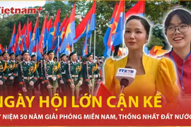 Người dân nô nức đổ về xem tổng duyệt diễu binh ở Thành phố Hồ Chí Minh
