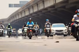 Miền Bắc tiếp tục nắng nóng, nền nhiệt cao có nơi trên 37 độ C 