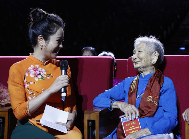 Mẹ Việt Nam Anh hùng: Những người 'chắt thương đau' thành 'nhựa sống' ảnh 2