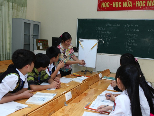 Vụ sa thải giáo viên: Bắc Ninh nới lỏng đợt thi tuyển mới ảnh 1