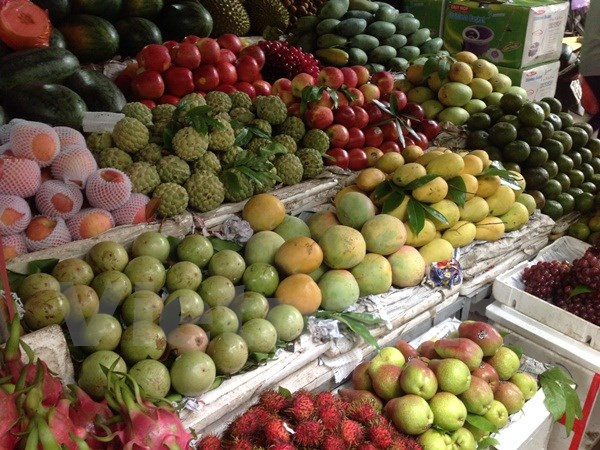 Hà Nội: Hoa quả, rau xanh tăng giá từng ngày theo nắng nóng ảnh 1