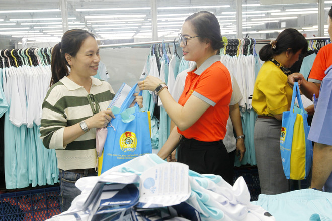 Doanh nghiệp cắt giảm từ 50% lao động được lùi đóng kinh phí công đoàn ảnh 1