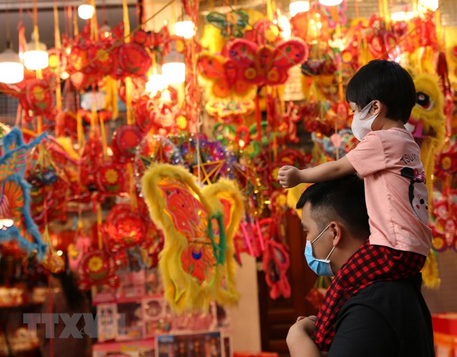 Quan tâm tới con của lực lượng tuyến đầu chống dịch dịp Tết Trung thu ảnh 1