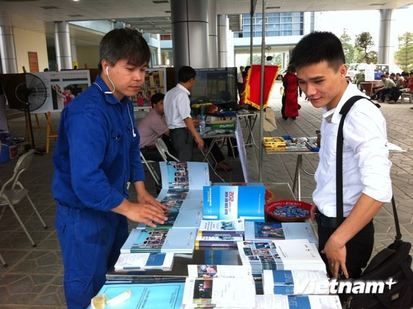 Hơn 162.000 người trình độ từ đại học trở lên đang thất nghiệp ảnh 1