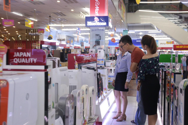 Hà Nội: Máy lọc không khí đắt khách trước mối lo ô nhiễm ảnh 1