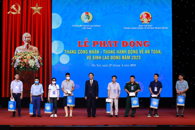 Tháng An toàn, vệ sinh lao động: Gần 2.500 vi phạm được phát hiện ảnh 1