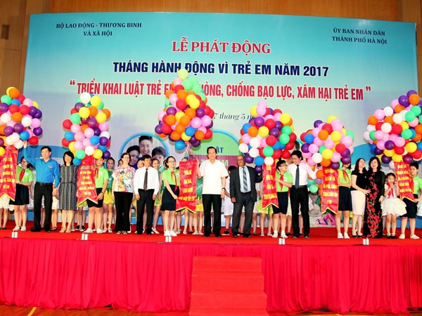 Phát động tháng hành động có chủ đề chống xâm hại trẻ em ảnh 1