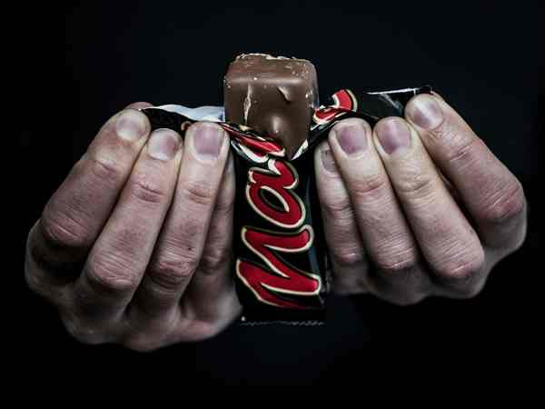 Có 2 công ty Việt nhập khẩu kẹo chocolate Mars có xuất xứ từ Hà Lan ảnh 1