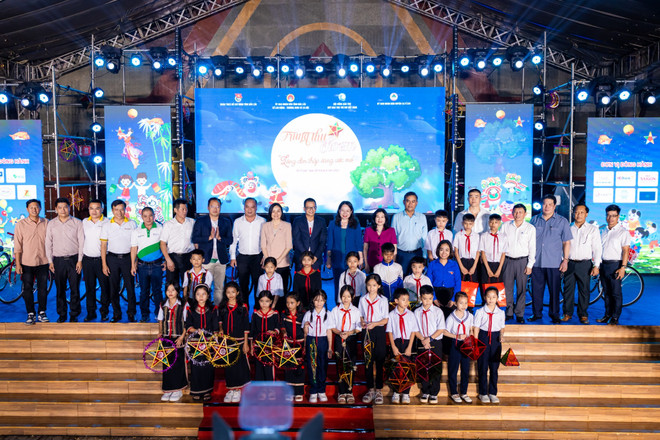 Hơn 370 tỷ đồng tặng quà Tết Trung Thu cho 6 triệu trẻ em cả nước ảnh 2