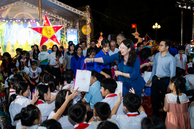 Hơn 370 tỷ đồng tặng quà Tết Trung Thu cho 6 triệu trẻ em cả nước ảnh 3