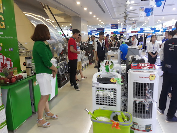 Nhiều khuyến mãi hấp dẫn ngày khai trương trung tâm thương mại Artemis ảnh 4