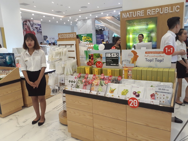 Nhiều khuyến mãi hấp dẫn ngày khai trương trung tâm thương mại Artemis ảnh 6