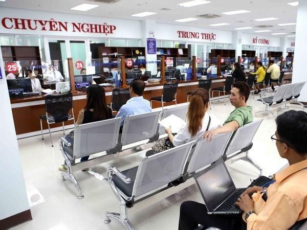 (Ảnh minh họa: TTXVN) Thống nhất giờ làm việc từ 8h30: Chưa vướng mắc tại sao lại thay đổi? ảnh 1