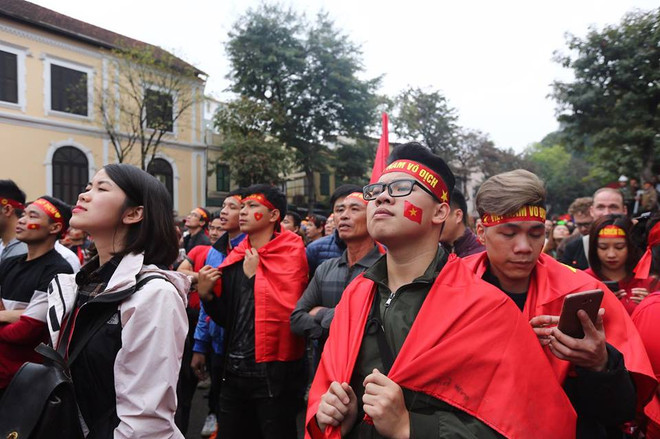 Người hâm mộ lo lắng khi U23 Việt Nam bị U23 Uzbekistan dẫn trước ảnh 4