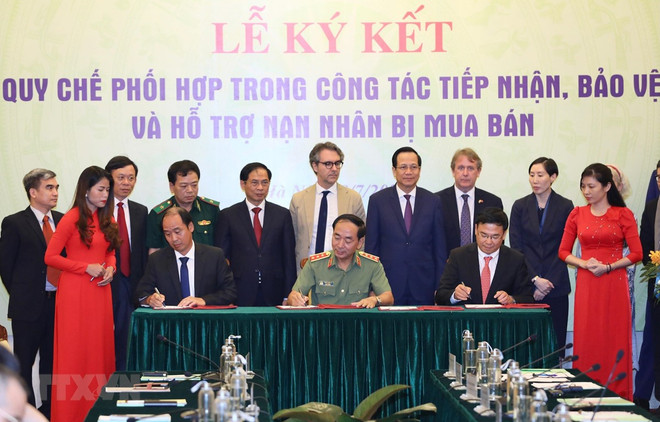 Phòng, chống mua bán người: Lấy bảo vệ, hỗ trợ nạn nhân làm trung tâm ảnh 2