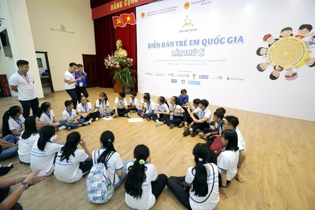 Trẻ em tham gia Diễn đàn trẻ em quốc gia. (Ảnh minh hoạ: PV/Vietnam+) Tháng hành động vì trẻ em 2023: 'Chung tay giảm thiểu tổn hại trẻ em' ảnh 1