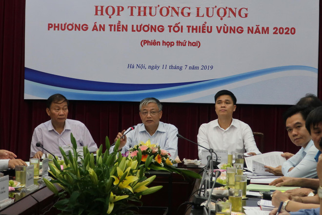 Lương tối thiểu vùng năm 2020: 'Chốt' phương án tăng ở mức 5,5% ảnh 1