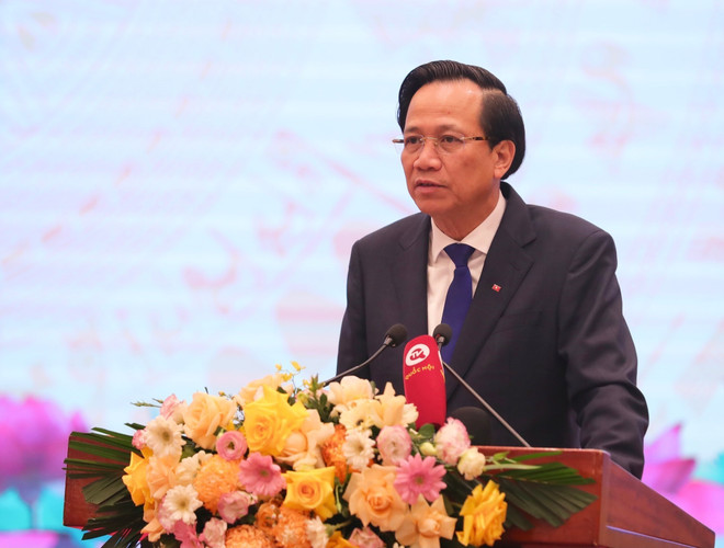 Bộ trưởng Bộ Lao động-Thương binh và Xã hội Đào Ngọc Dung phát biểu tại hội nghị. (Ảnh: Hoàng Hiếu/TTXVN) vna-potal-hoi-nghi-trien-khai-nhiem-vu-lao-dong-nguoi-co-cong-va-xa-hoi-nam-2024-7147787-3055.jpeg
