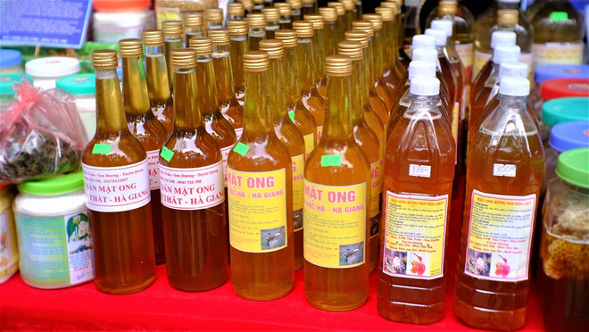 Mật ong bạc hà: Sản vật vừa quen vừa lạ từ cao nguyên đá Hà Giang ảnh 1