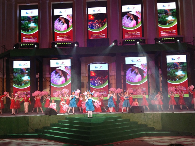 Đón giao thừa với đại nhạc hội "Chào Xuân mới 2014" ảnh 1