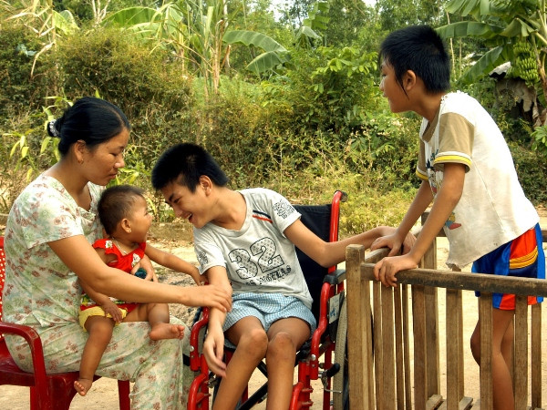 Bạo hành trẻ em: Kẻ ác chưa bị trừng trị thích đáng! ảnh 2