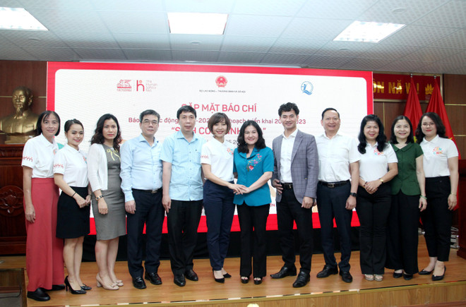 'Sinh Con, Sinh Cha': Chia sẻ kỹ năng giáo dục trẻ những năm đầu đời ảnh 2