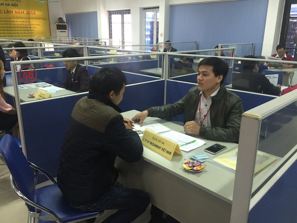 Hà Nội: Doanh nghiệp sốt ruột tuyển dụng, lao động thong thả ăn rằm ảnh 1