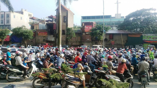 Giao thông "tê liệt," người dân khu Đại Thanh bất lực trong giờ đi làm ảnh 6