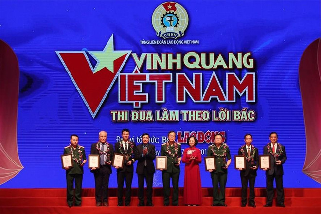 Tôn vinh 19 tập thể, cá nhân là tấm gương thi đua làm theo lời Bác ảnh 1