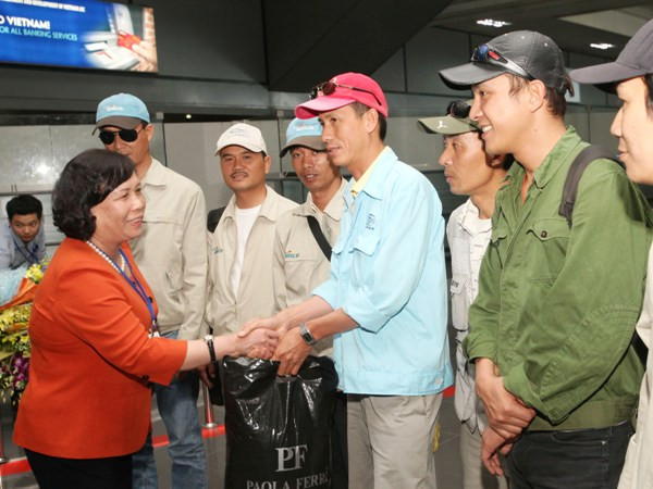 Hỗ trợ vay vốn, tạo việc làm cho lao động Việt trở về từ Libya ảnh 1