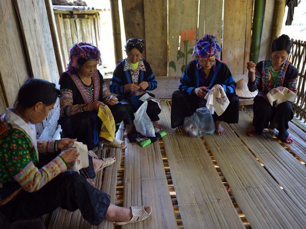 Bình Dương là tỉnh duy nhất không có hộ nghèo và cận nghèo ảnh 1