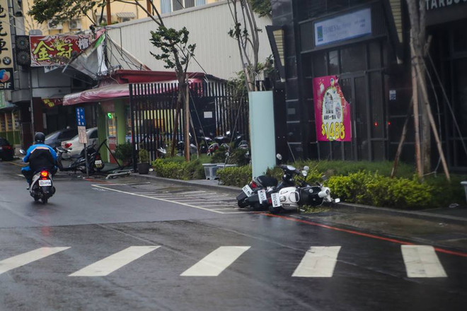 [Photo] Bão Megi đổ bộ vào Đài Loan làm hơn 30 người bị thương ảnh 7