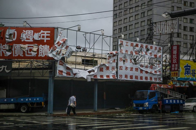 [Photo] Bão Megi đổ bộ vào Đài Loan làm hơn 30 người bị thương ảnh 9