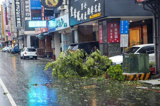 [Photo] Bão Megi đổ bộ vào Đài Loan làm hơn 30 người bị thương ảnh 4