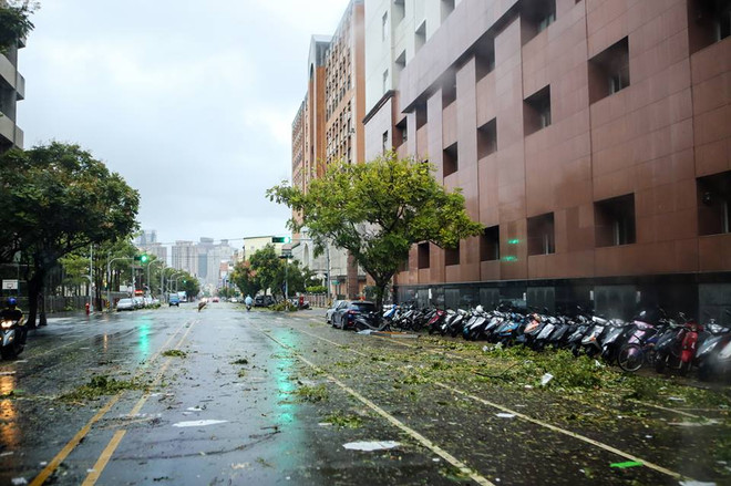 [Photo] Bão Megi đổ bộ vào Đài Loan làm hơn 30 người bị thương ảnh 1