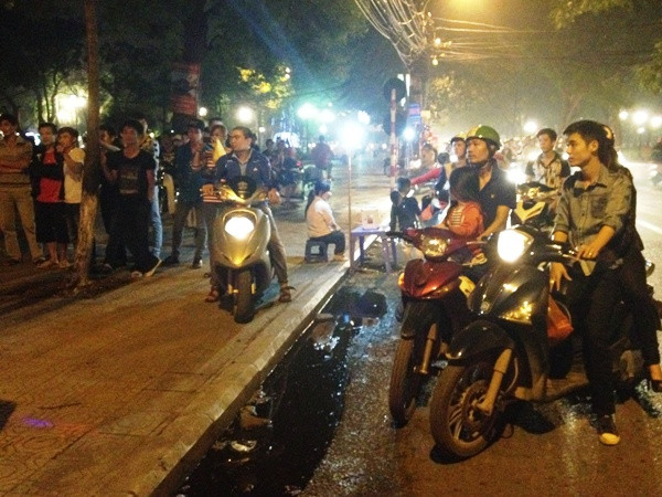 Biểu diễn nghệ thuật đường phố khoác áo từ thiện ảnh 3