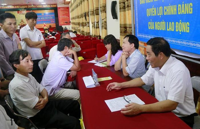 Tư vấn pháp luật cho người lao động. (Ảnh minh họa) Gia nhập Công ước số 98: Tiền lương sẽ theo nguyên tắc thương lượng ảnh 1